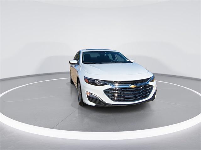 used 2024 Chevrolet Malibu car, priced at $18,099