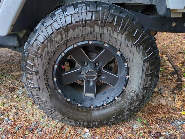 used 2015 Jeep Wrangler Unlimited car, priced at $18,665