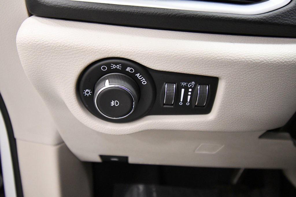 used 2017 Chrysler Pacifica car, priced at $13,999