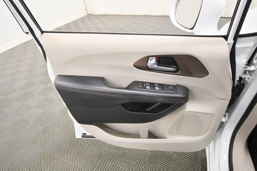 used 2017 Chrysler Pacifica car, priced at $13,999