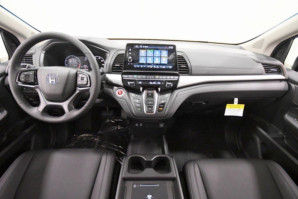 new 2026 Honda Odyssey car, priced at $42,599
