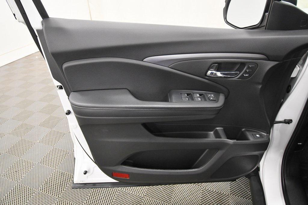 used 2023 Honda Ridgeline car, priced at $31,999