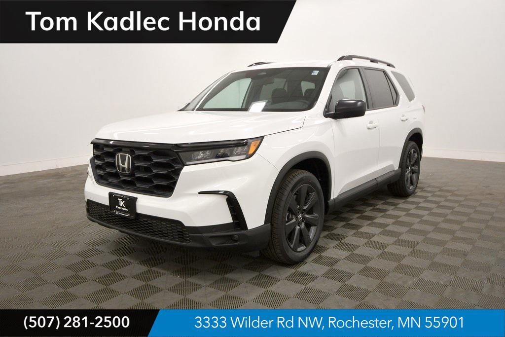 new 2025 Honda Pilot car, priced at $44,250