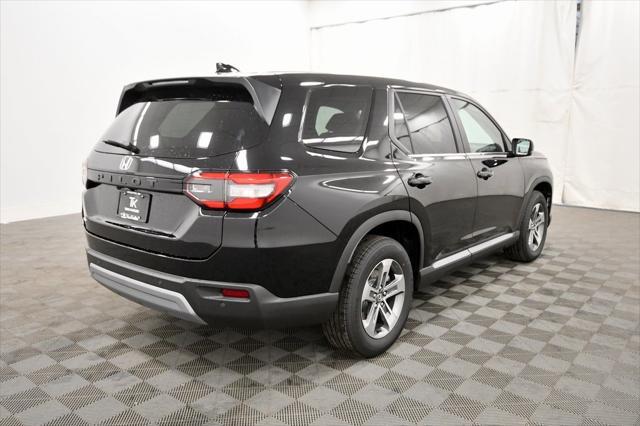 new 2025 Honda Pilot car, priced at $46,029