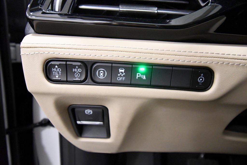 used 2023 Acura MDX car, priced at $42,499