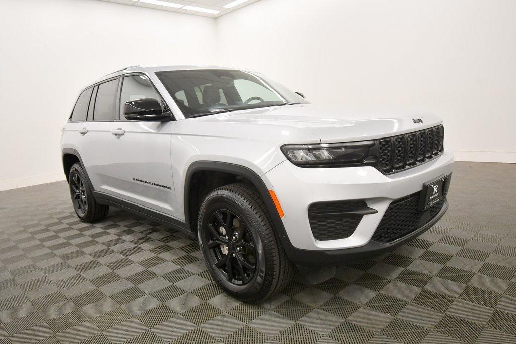 used 2024 Jeep Grand Cherokee car, priced at $32,399