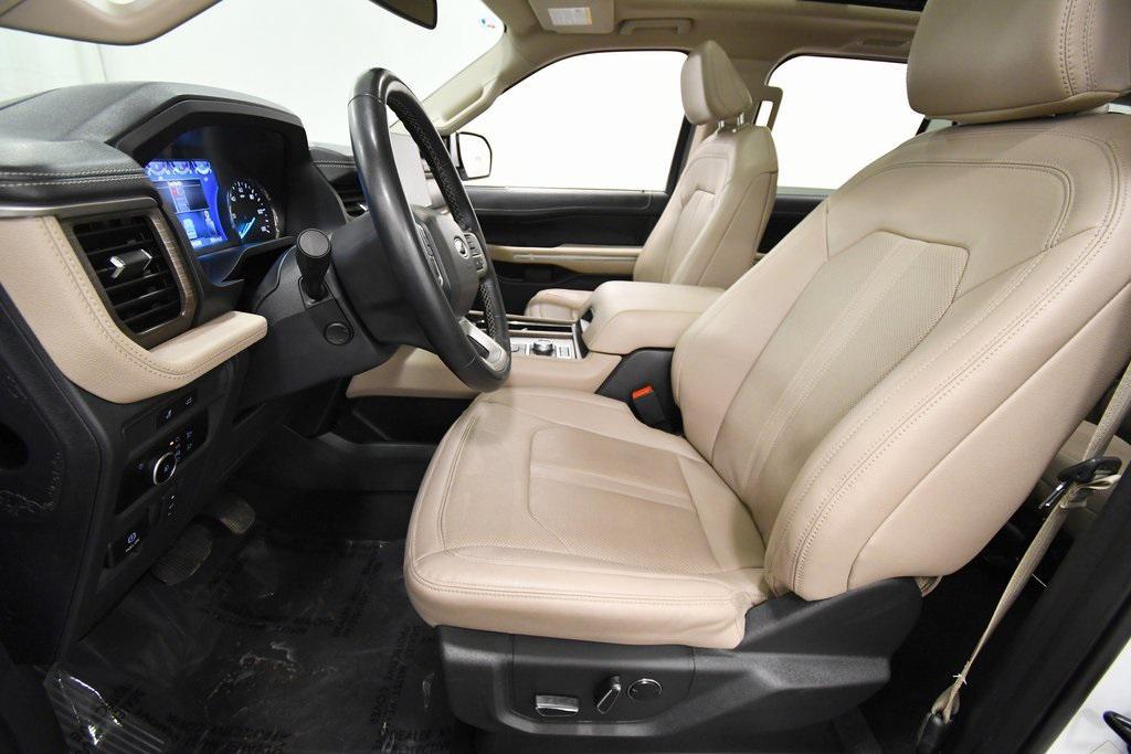 used 2024 Ford Expedition car, priced at $51,499