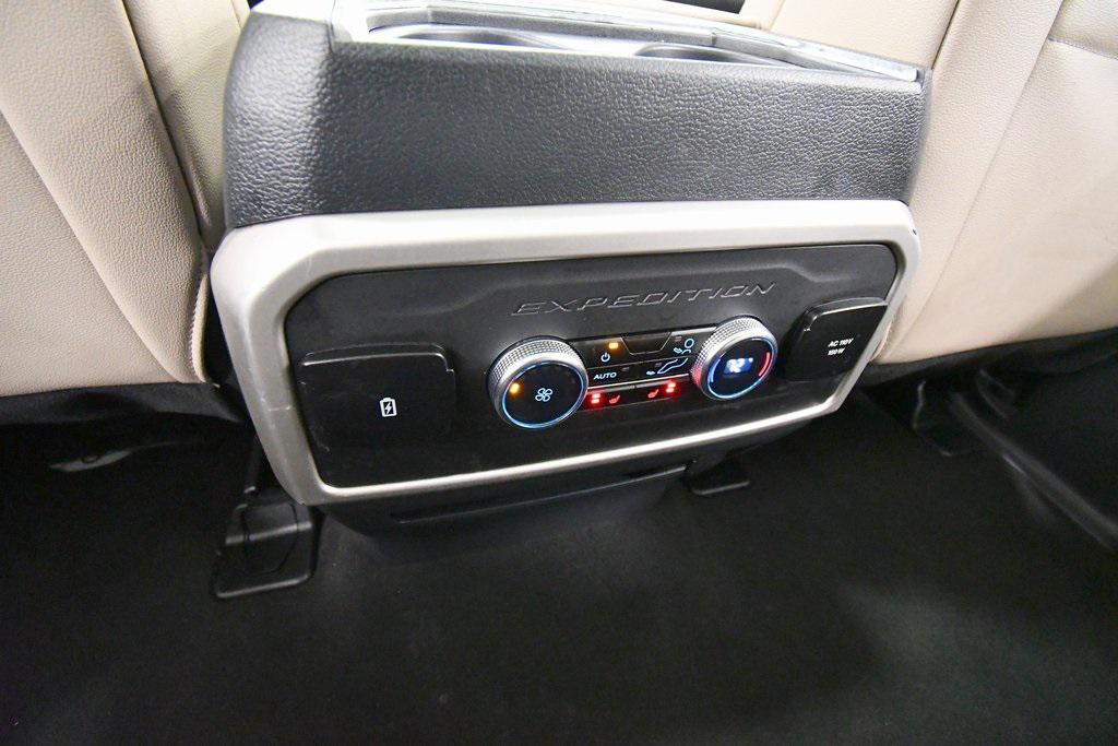 used 2024 Ford Expedition car, priced at $51,499