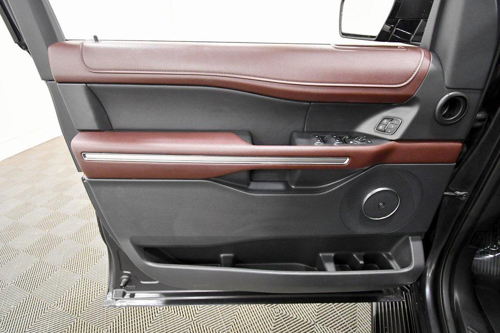 used 2024 Ford Expedition car, priced at $49,999