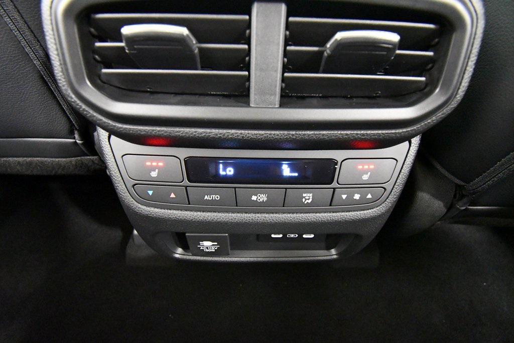 new 2025 Honda Pilot car, priced at $54,575