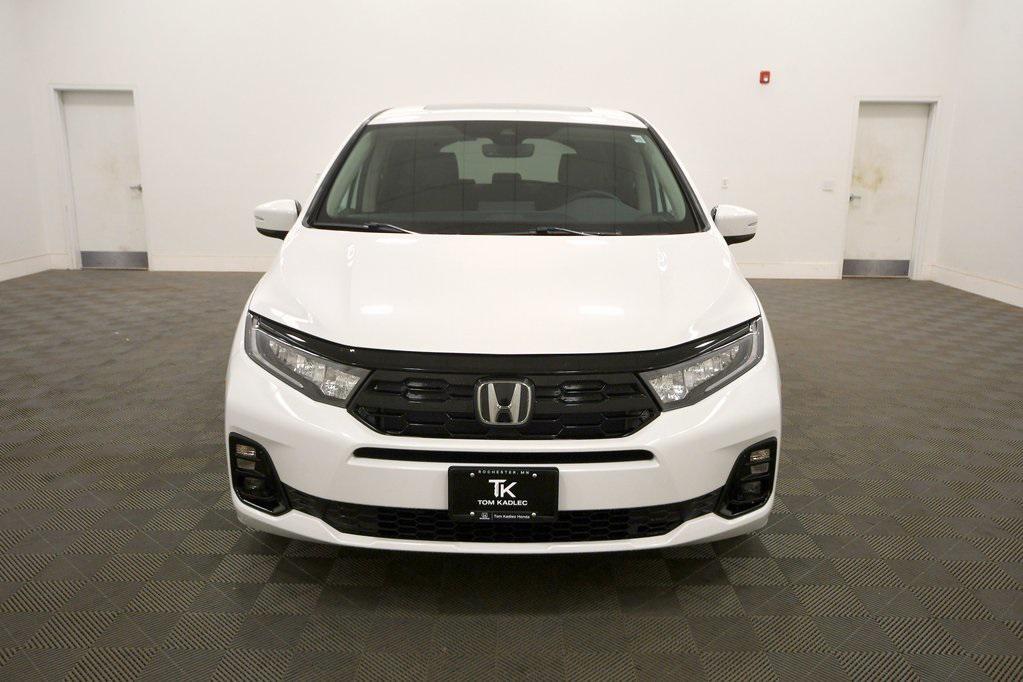 new 2026 Honda Odyssey car, priced at $54,010