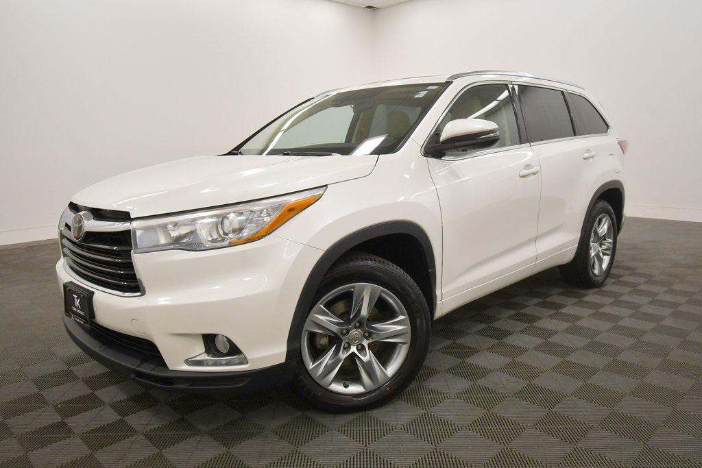used 2015 Toyota Highlander car, priced at $16,249