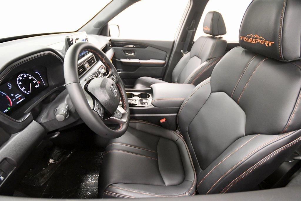 new 2025 Honda Pilot car, priced at $51,350