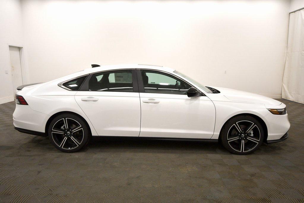 new 2025 Honda Accord Hybrid car, priced at $33,699