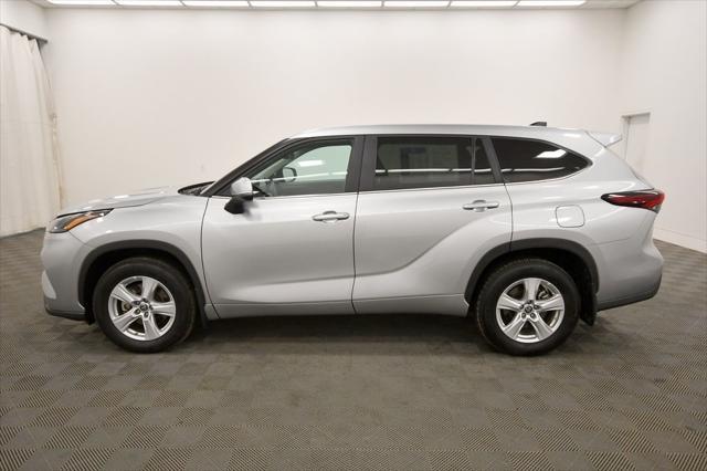 used 2024 Toyota Highlander car, priced at $36,599