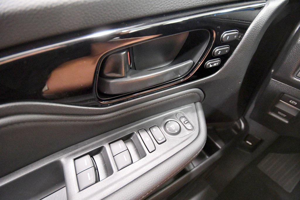 new 2026 Honda Odyssey car, priced at $46,799