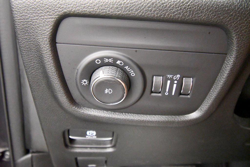 used 2023 Jeep Grand Cherokee L car, priced at $31,199