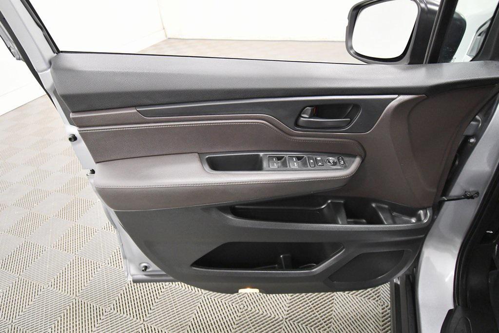 used 2018 Honda Odyssey car, priced at $15,999