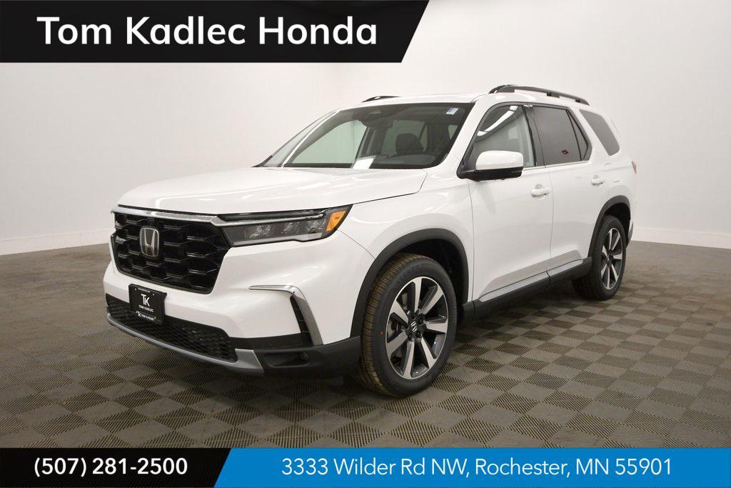 new 2025 Honda Pilot car, priced at $55,030