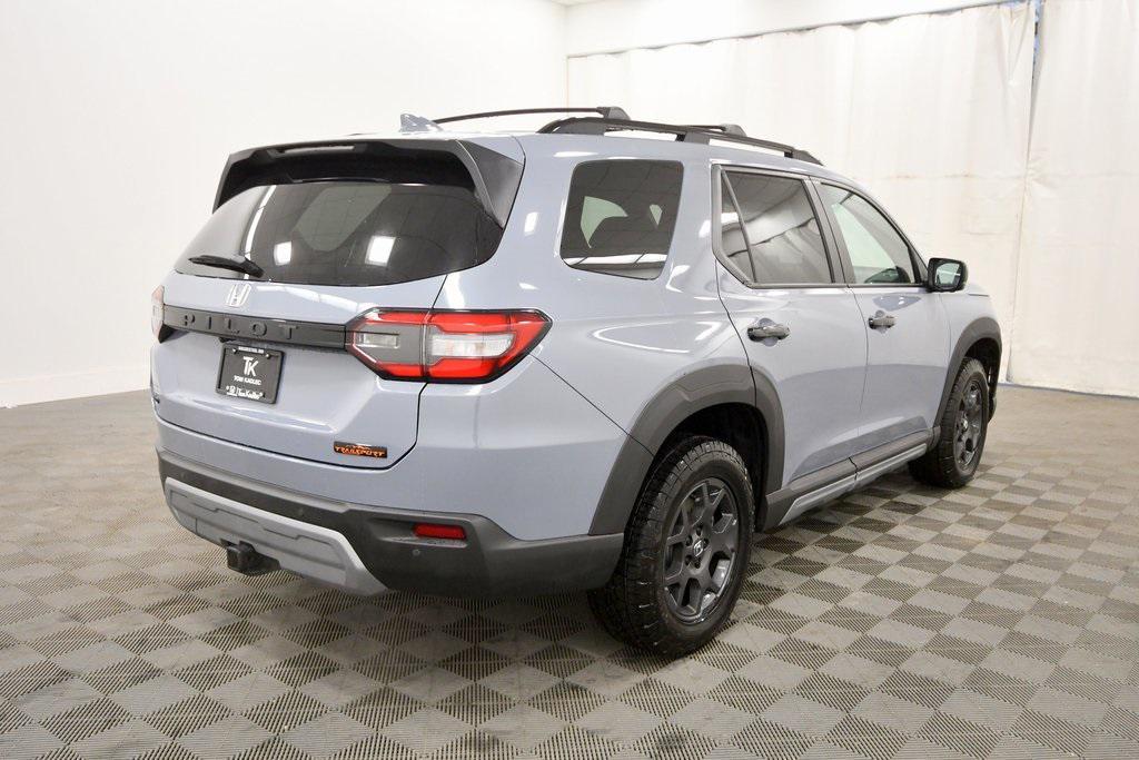 new 2025 Honda Pilot car, priced at $48,259