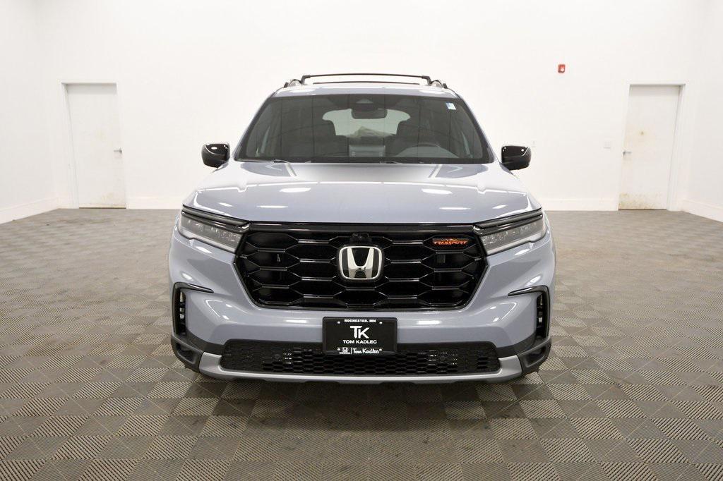 new 2025 Honda Pilot car, priced at $48,259