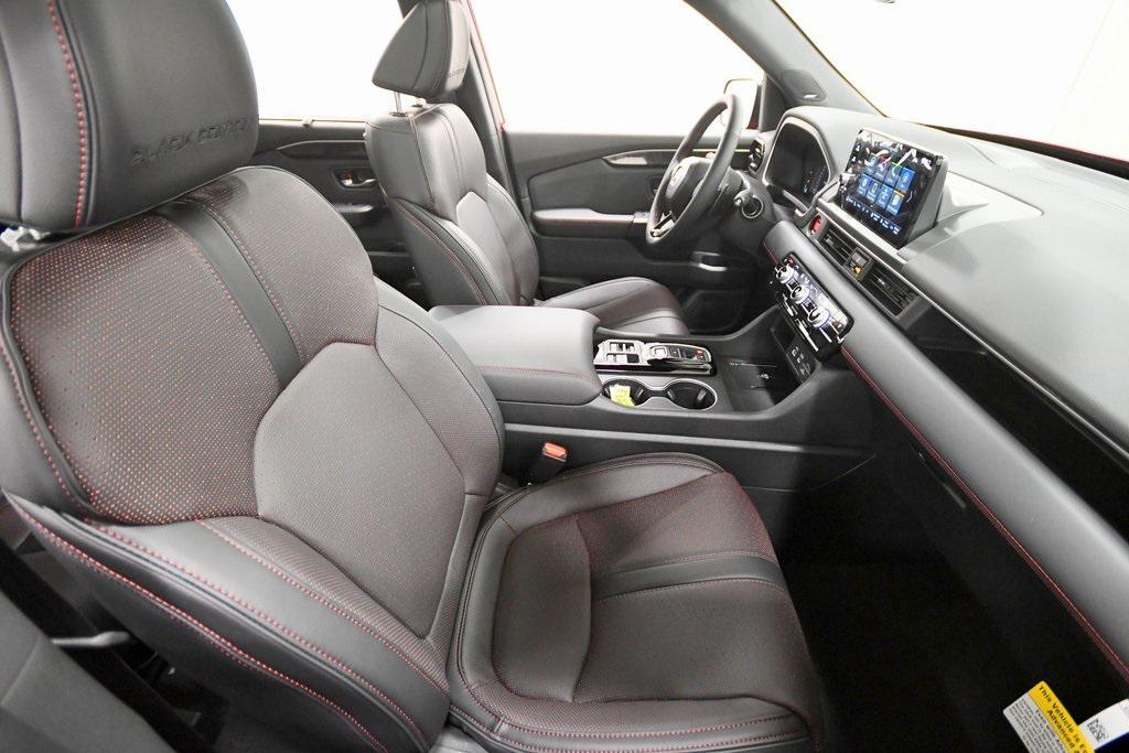 new 2025 Honda Pilot car, priced at $56,530