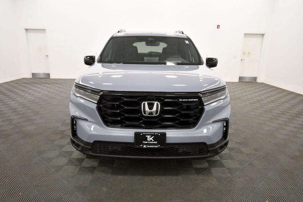 new 2025 Honda Pilot car, priced at $56,530