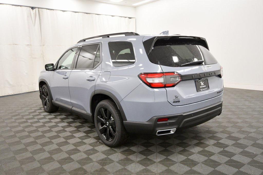 new 2025 Honda Pilot car, priced at $56,530