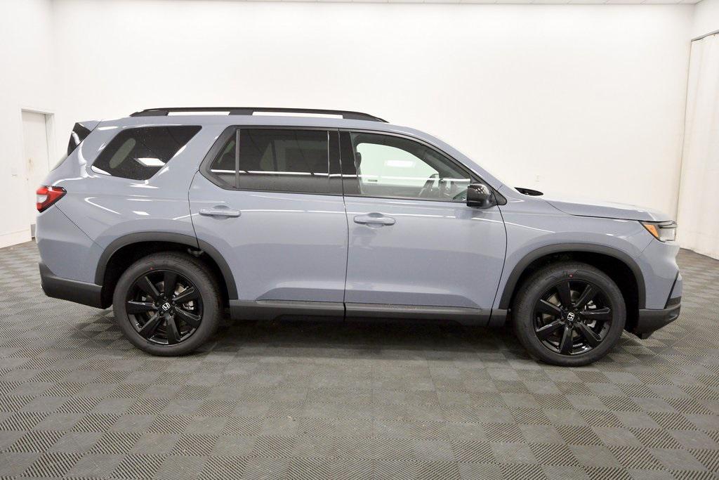 new 2025 Honda Pilot car, priced at $56,530