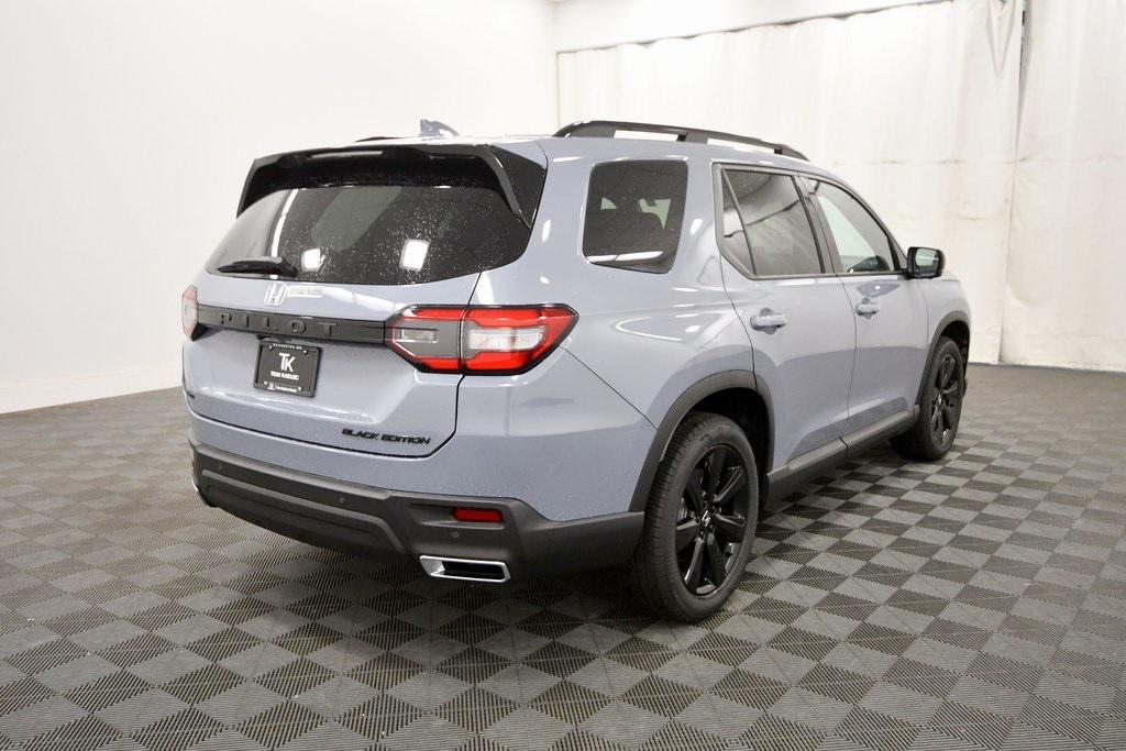 new 2025 Honda Pilot car, priced at $56,530