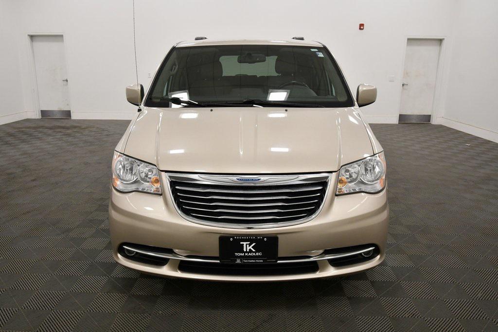 used 2014 Chrysler Town & Country car, priced at $9,799