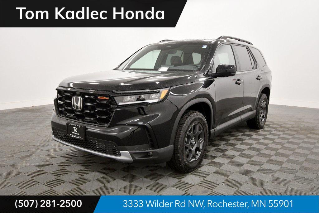 new 2025 Honda Pilot car, priced at $48,200
