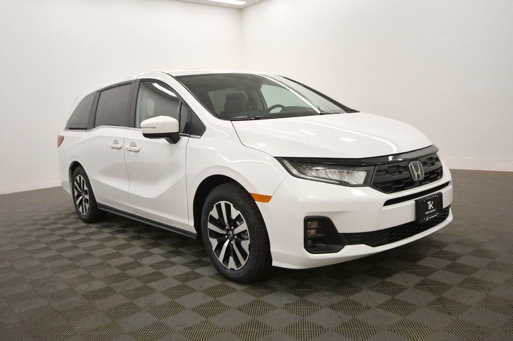 new 2026 Honda Odyssey car, priced at $42,799