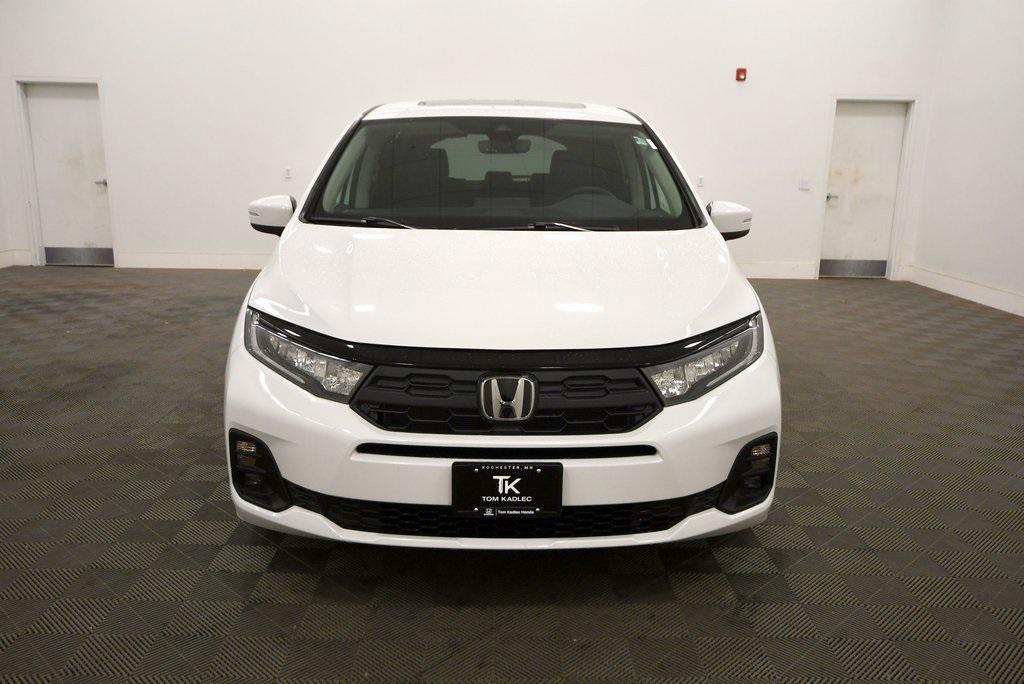 new 2026 Honda Odyssey car, priced at $42,799