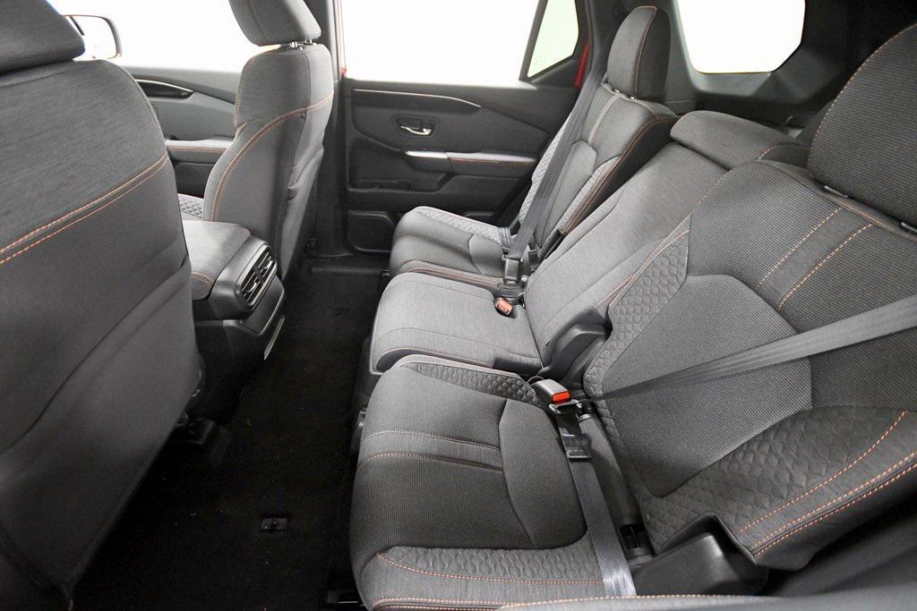 new 2025 Honda Pilot car, priced at $42,240