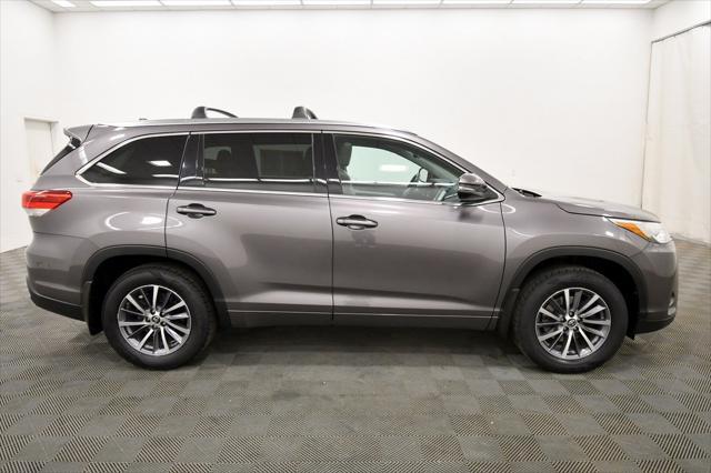 used 2017 Toyota Highlander car, priced at $25,999