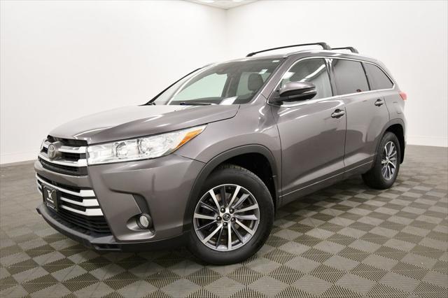 used 2017 Toyota Highlander car, priced at $25,999