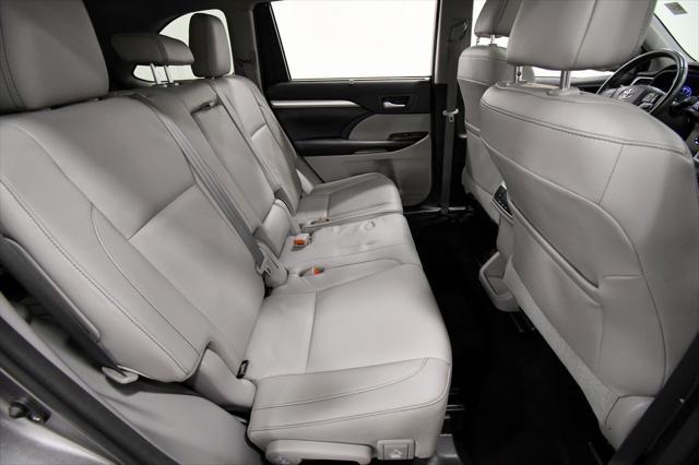 used 2017 Toyota Highlander car, priced at $25,999