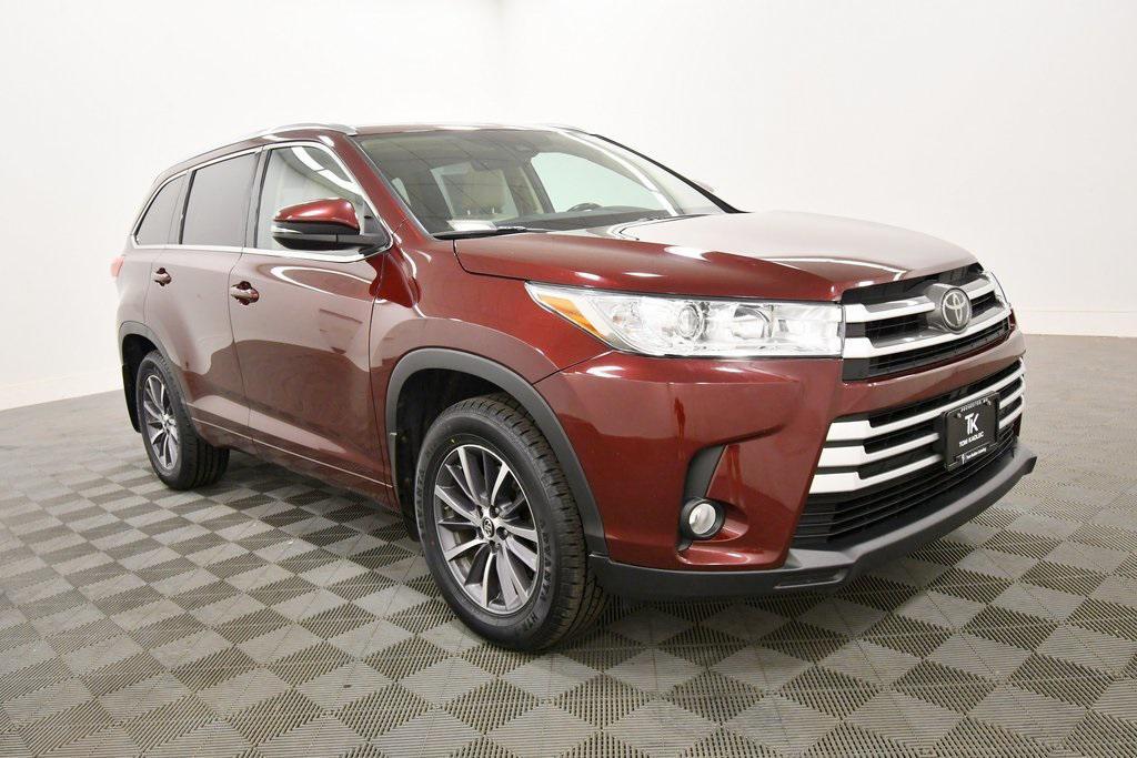 used 2018 Toyota Highlander car, priced at $23,499