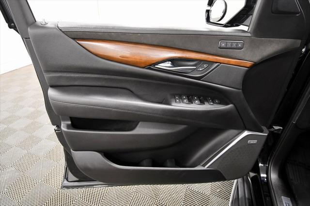 used 2020 Cadillac Escalade ESV car, priced at $35,997