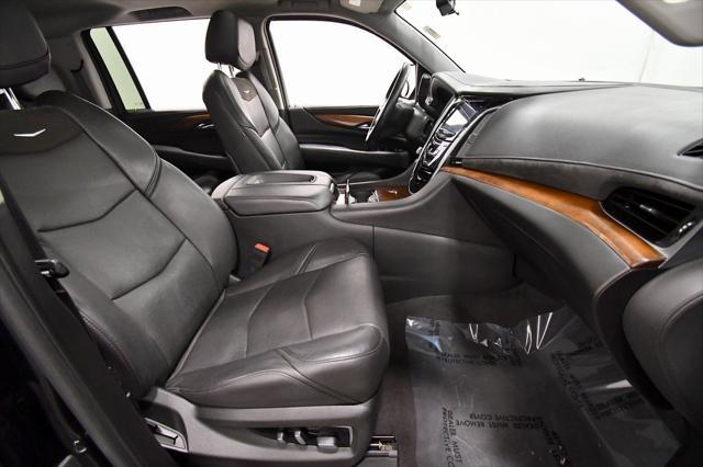 used 2020 Cadillac Escalade ESV car, priced at $35,997