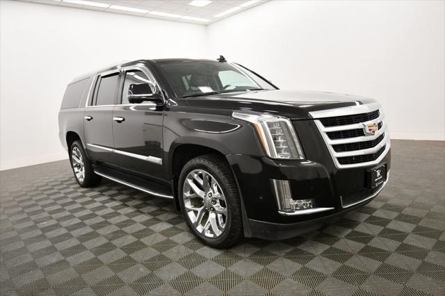 used 2020 Cadillac Escalade ESV car, priced at $35,997