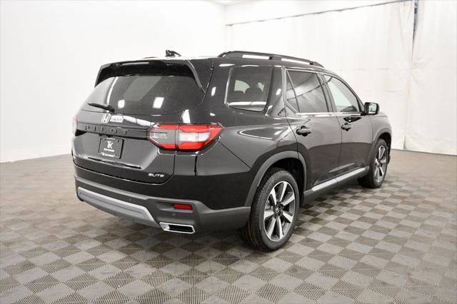 new 2025 Honda Pilot car, priced at $56,250