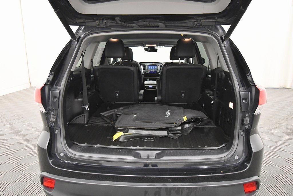 used 2019 Toyota Highlander car, priced at $25,999