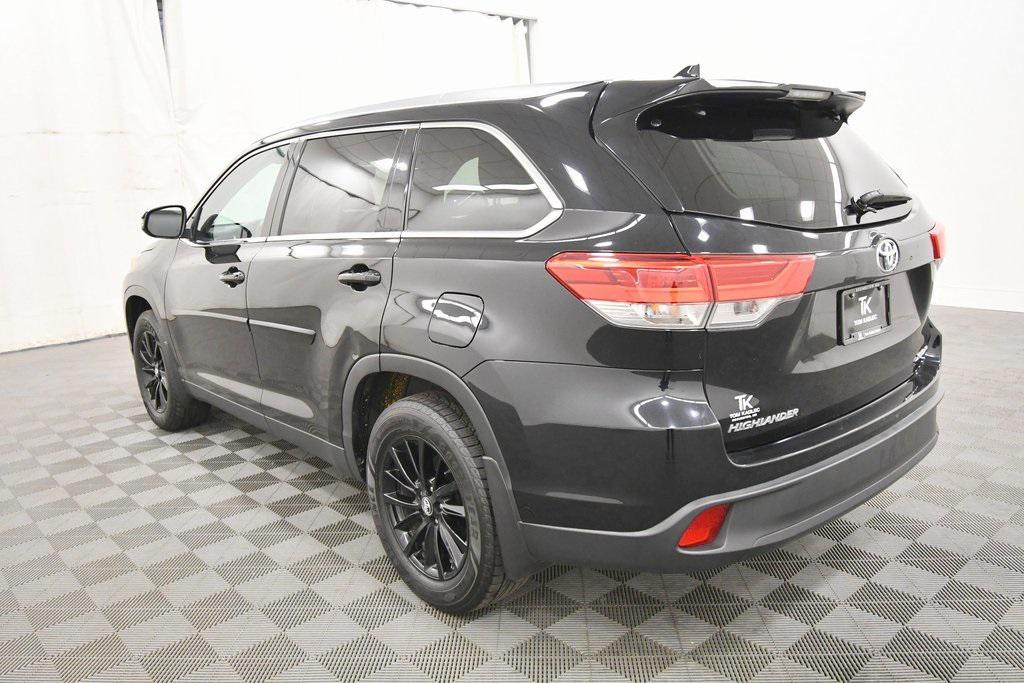 used 2019 Toyota Highlander car, priced at $25,999