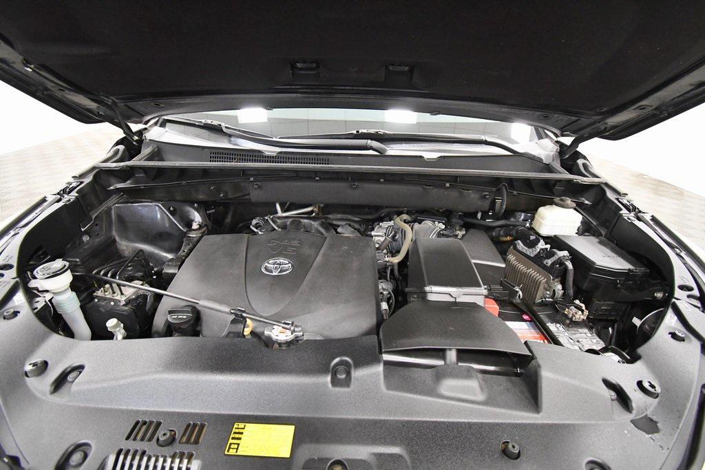 used 2019 Toyota Highlander car, priced at $25,999