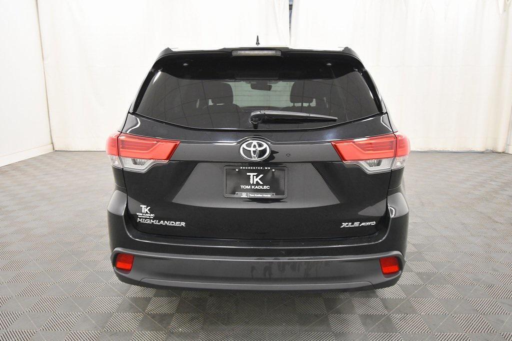 used 2019 Toyota Highlander car, priced at $25,999