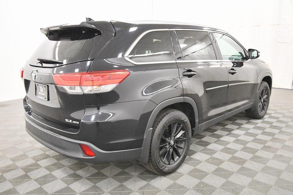 used 2019 Toyota Highlander car, priced at $25,999