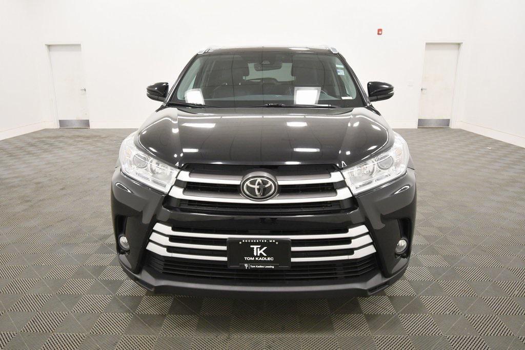 used 2019 Toyota Highlander car, priced at $25,999