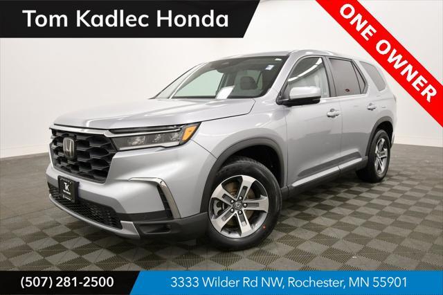 used 2025 Honda Pilot car, priced at $43,999